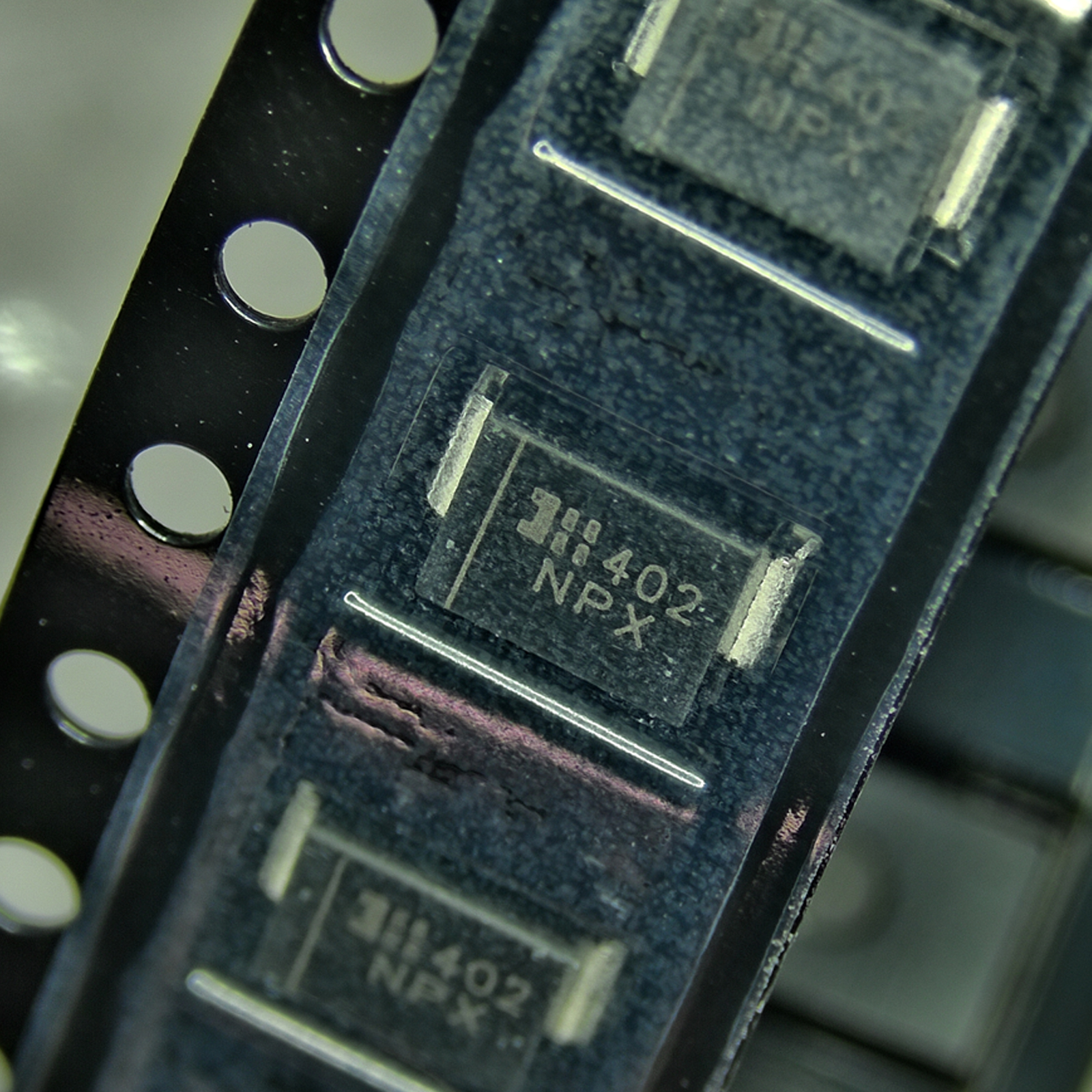 SMBT70A-13-F Diodes Incorporated product gallery image